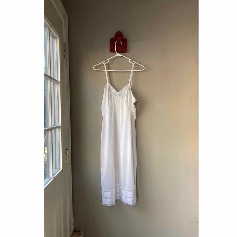 Vintage Adonna White Lace Slip Nightgown 34 - Picture 1 of 6